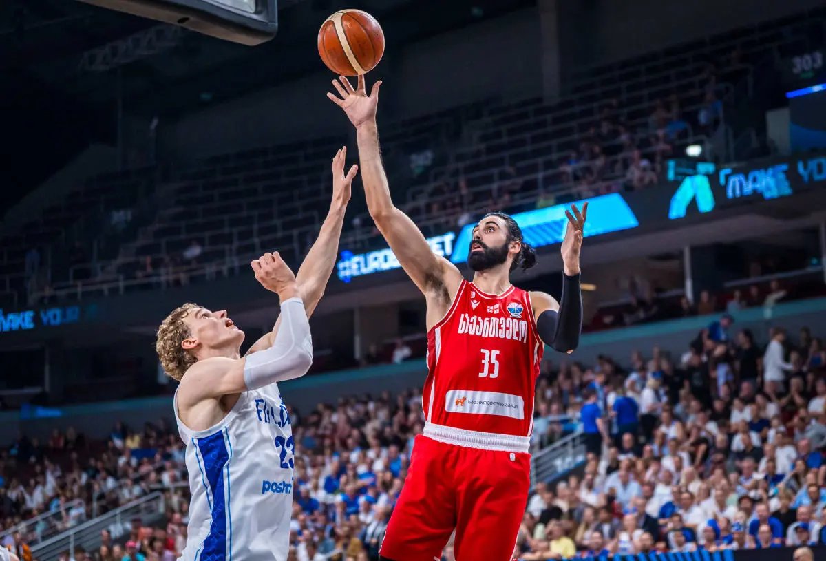 Moocz, 魔术理应给, 到了明显地 Moocz, 魔术理应给, 到了明显地