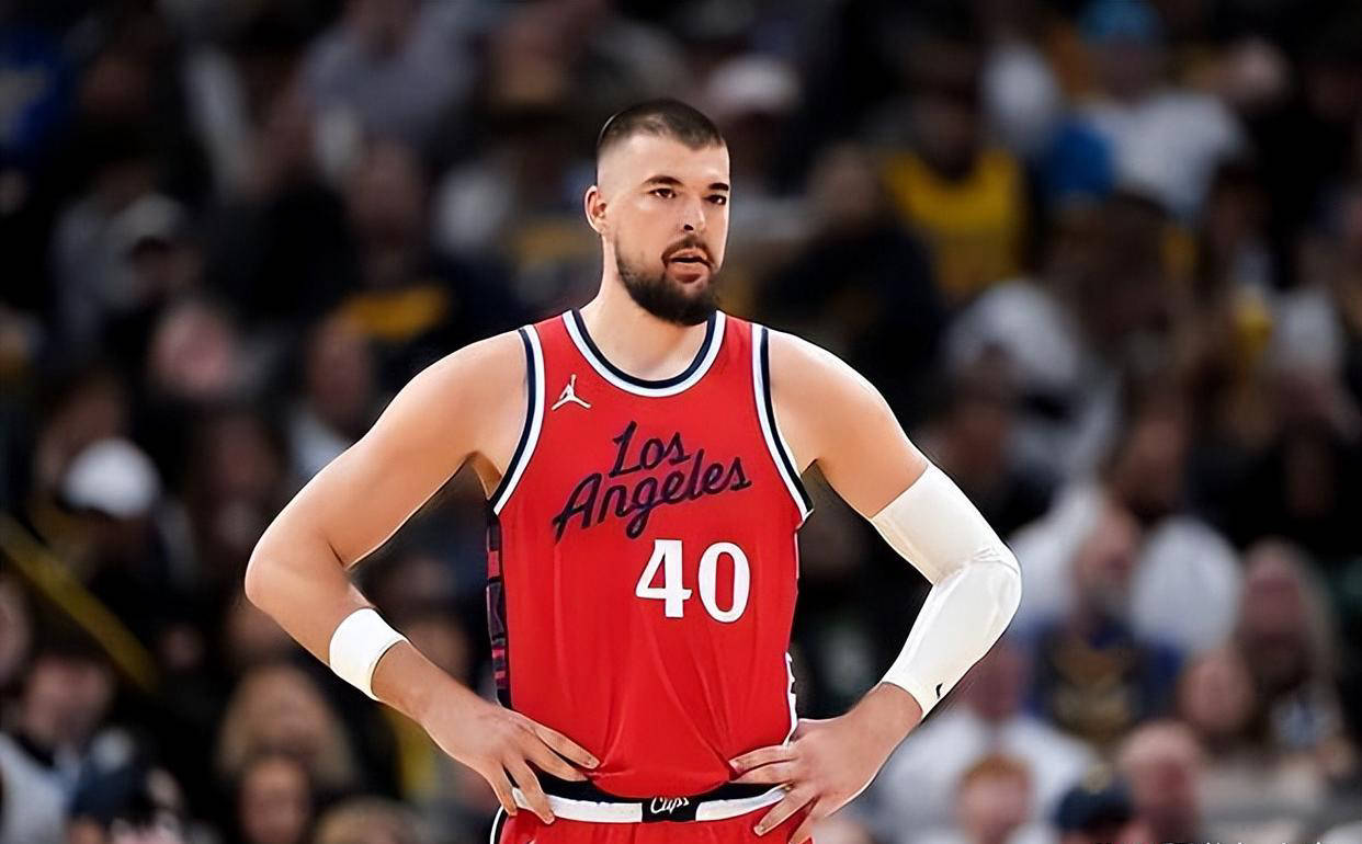 克里斯, 新团队如何 克里斯, 新团队如何