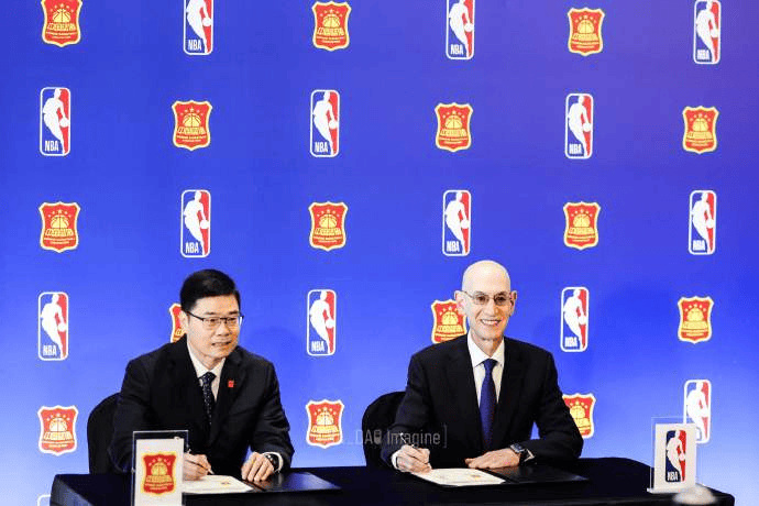 教练员, AA, 刚背猪发文