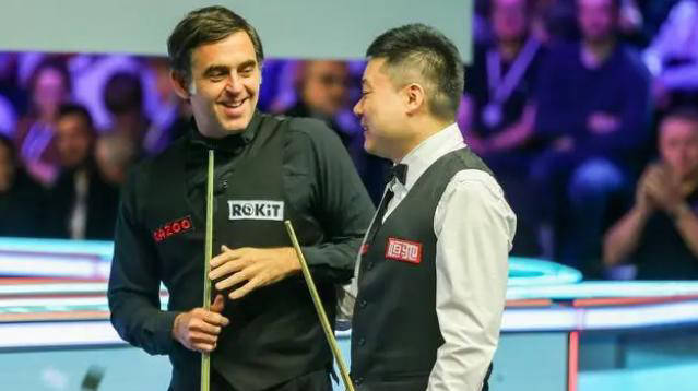 杆破百, 留下了巨大, 他在领先 杆破百, 留下了巨大, 他在领先