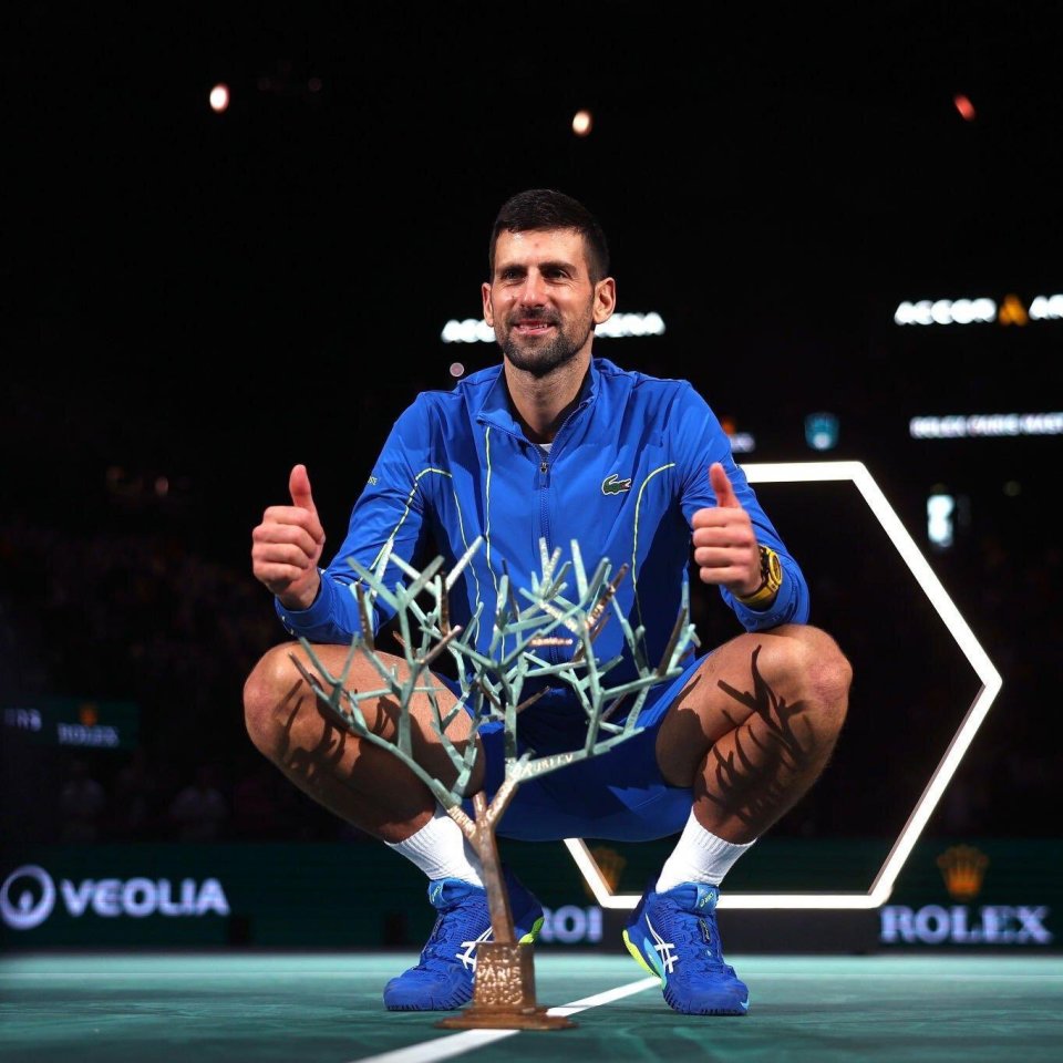 现身巴黎 现身巴黎