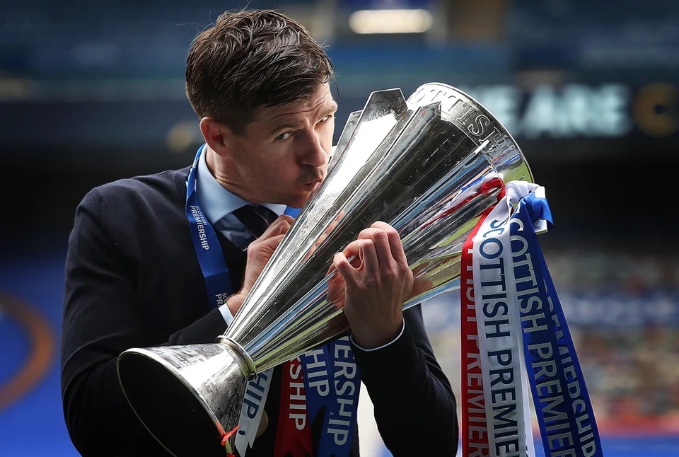 强大的财政, 代拉塞尔, 为流浪者队 强大的财政, 代拉塞尔, 为流浪者队